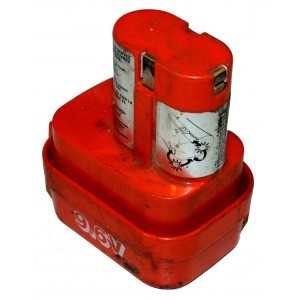 Makita vágó 6221 akku felújítás 9,6 V